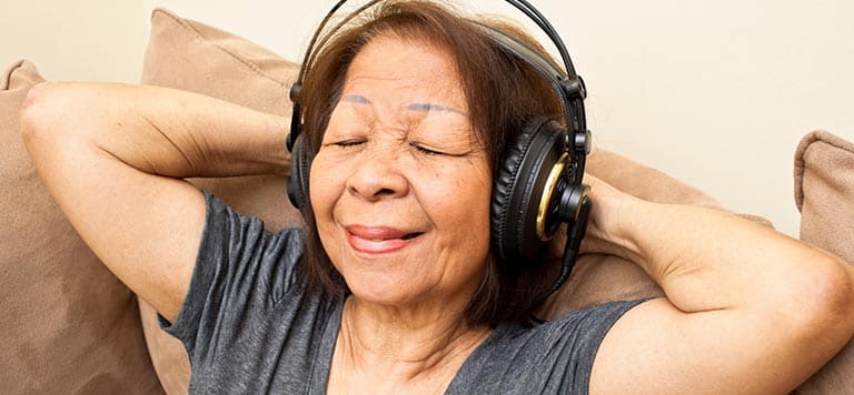 How Music Influences the Mental Health of Seniors